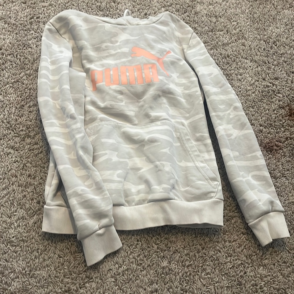 puma sweatshirt